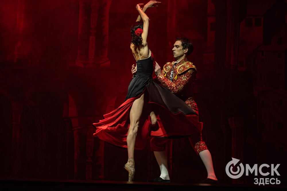 В Омском государственном музыкальном театре поставили новый балет "Кармен". Фото: Елизавета Медведева