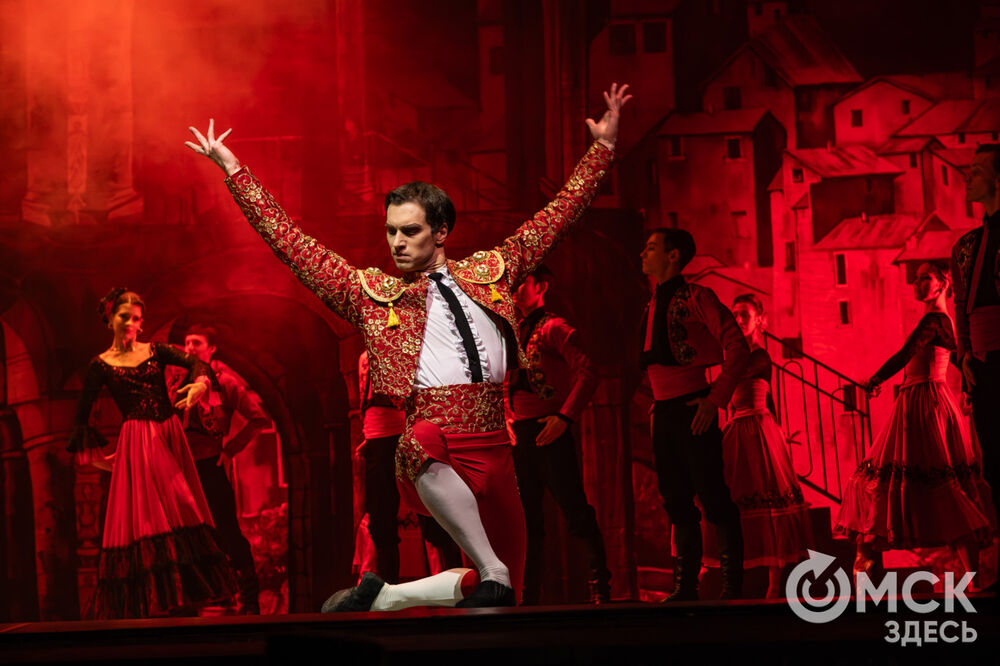 В Омском государственном музыкальном театре поставили новый балет "Кармен". Фото: Елизавета Медведева