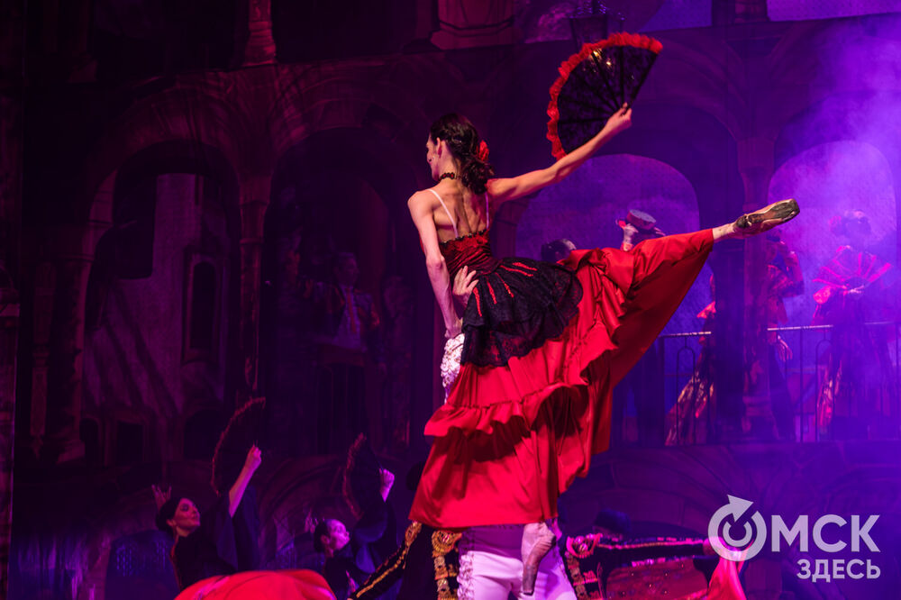 В Омском государственном музыкальном театре поставили новый балет "Кармен". Фото: Елизавета Медведева
