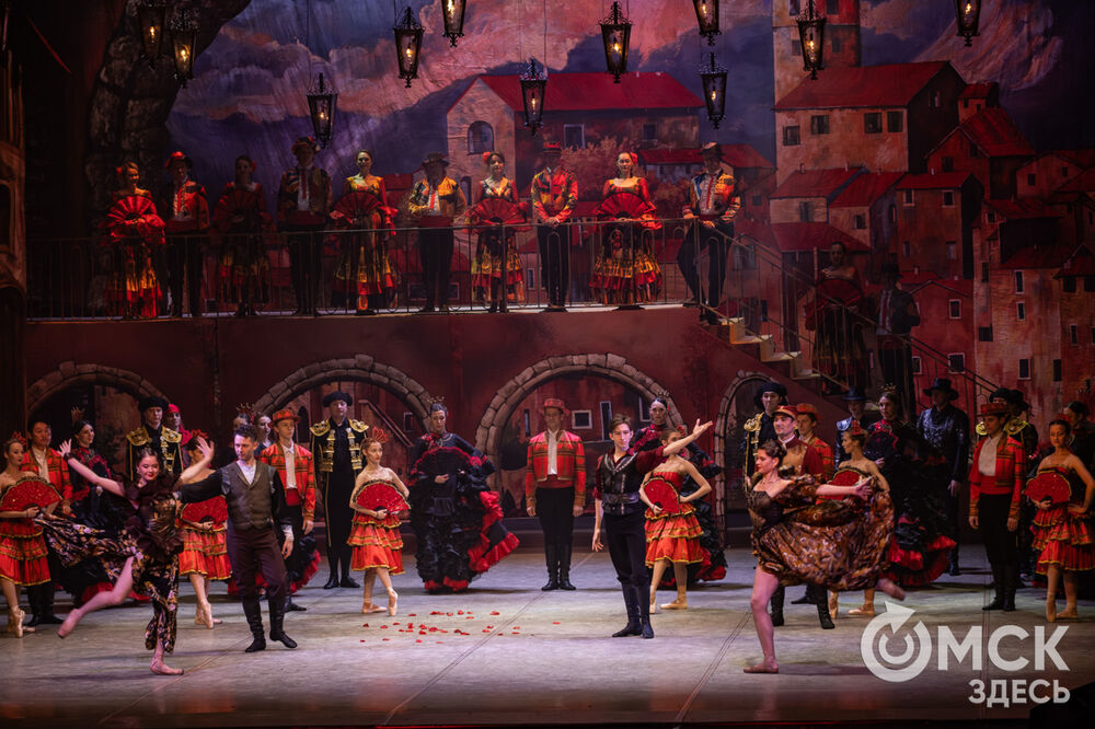 В Омском государственном музыкальном театре поставили новый балет "Кармен". Фото: Елизавета Медведева