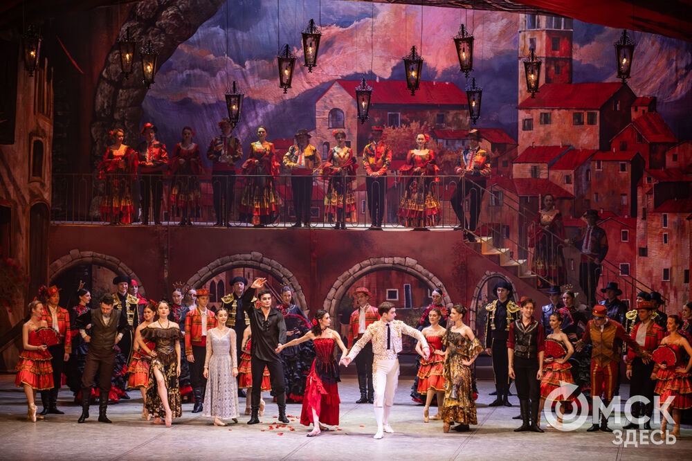 В Омском государственном музыкальном театре поставили новый балет "Кармен". Фото: Елизавета Медведева