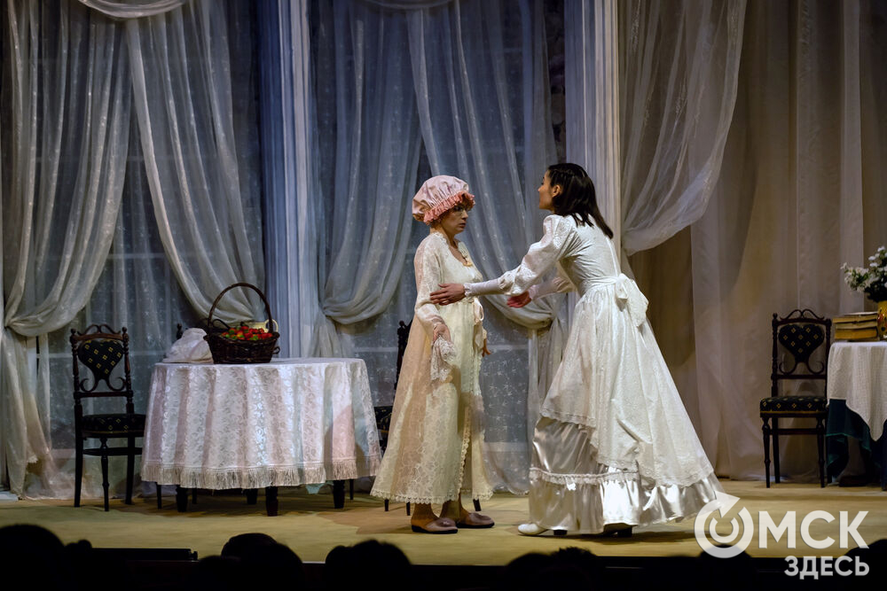 В "Галёрке" прошла премьера спектакля, рассказывающем о том, что первое впечатление может быть ошибочным. Фото: Елизавета Медведева