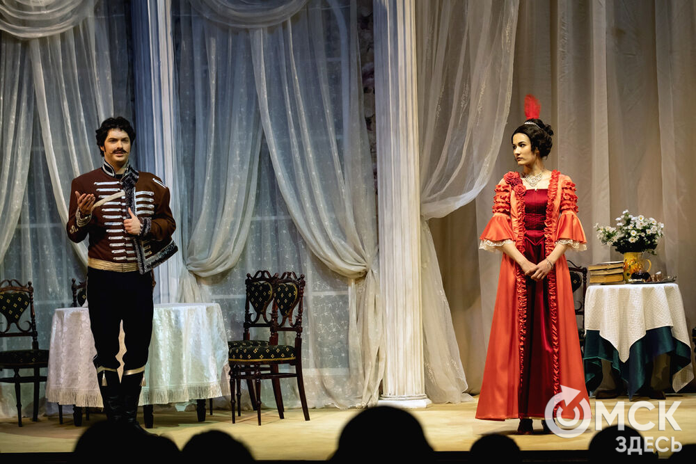 В "Галёрке" прошла премьера спектакля, рассказывающем о том, что первое впечатление может быть ошибочным. Фото: Елизавета Медведева