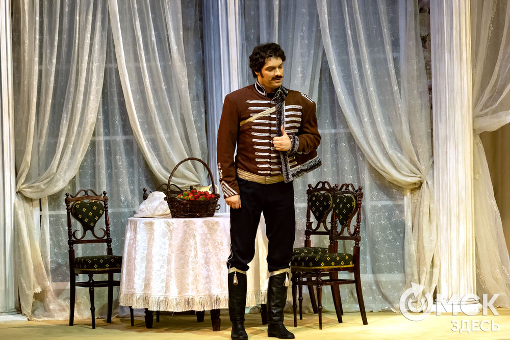 В "Галёрке" прошла премьера спектакля, рассказывающем о том, что первое впечатление может быть ошибочным. Фото: Елизавета Медведева