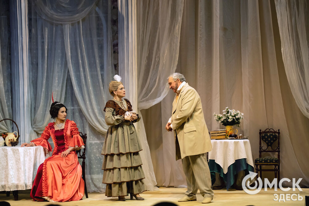 В "Галёрке" прошла премьера спектакля, рассказывающем о том, что первое впечатление может быть ошибочным. Фото: Елизавета Медведева