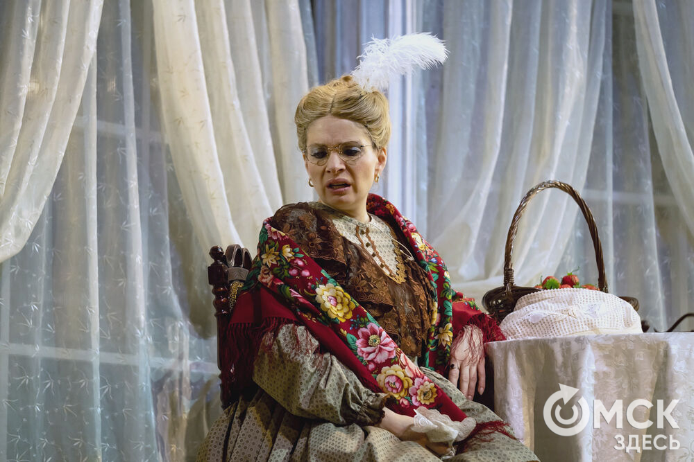 В "Галёрке" прошла премьера спектакля, рассказывающем о том, что первое впечатление может быть ошибочным. Фото: Елизавета Медведева