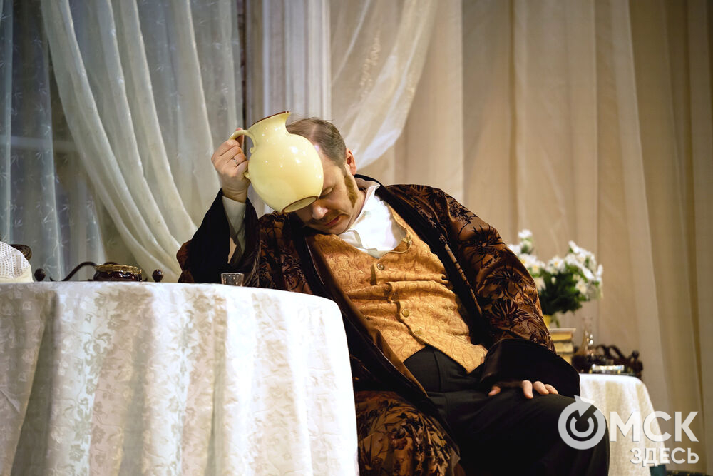 В "Галёрке" прошла премьера спектакля, рассказывающем о том, что первое впечатление может быть ошибочным. Фото: Елизавета Медведева