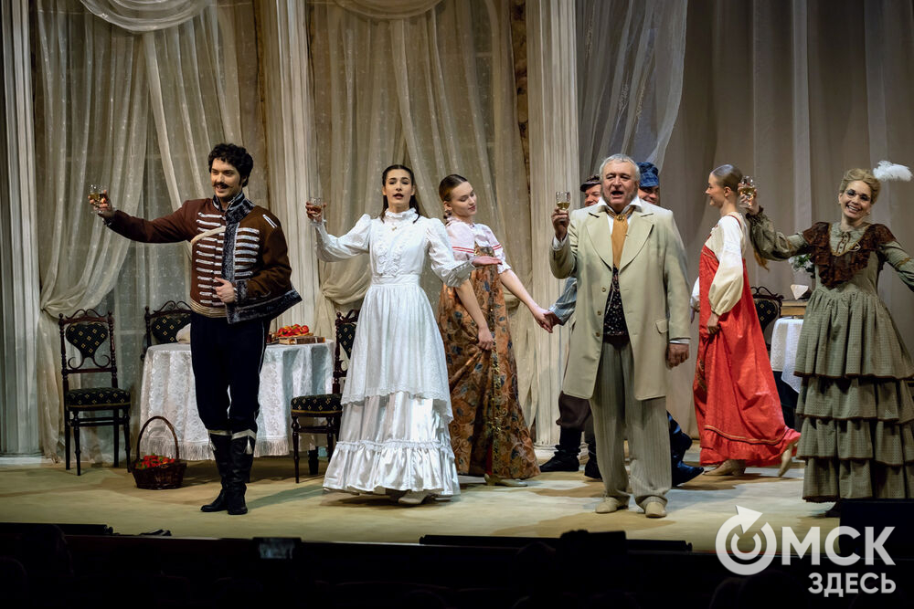 В "Галёрке" прошла премьера спектакля, рассказывающем о том, что первое впечатление может быть ошибочным. Фото: Елизавета Медведева