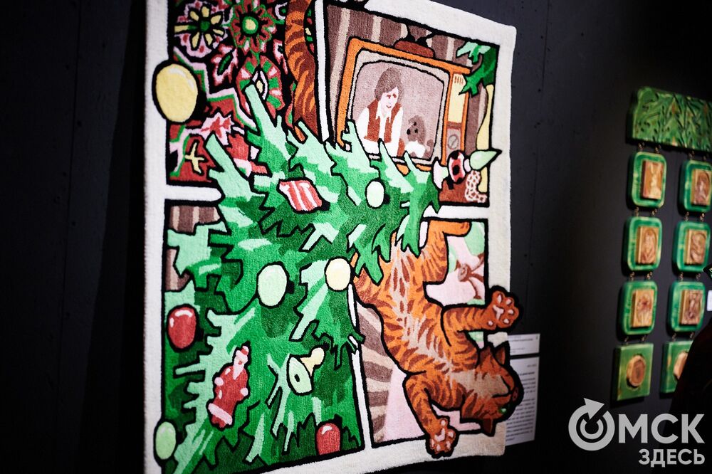 В музее "Искусство Омска" открылась самая ёлочная выставка (0+), где символом праздника может быть почти всё что угодно. Фото: Илья Петров