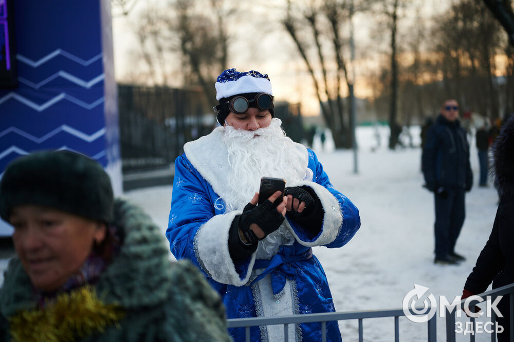 На Зелёном острове состоялся предновогодний фестиваль "Сибирские забавушки" (6+). Фото: Илья Петров