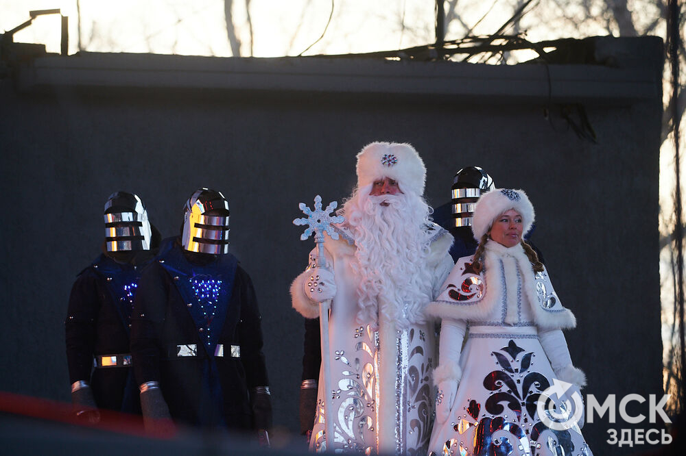 На Зелёном острове состоялся предновогодний фестиваль "Сибирские забавушки" (6+). Фото: Илья Петров