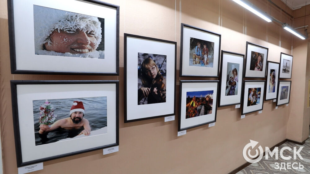 В Омском музее просвещения состоялось открытие выставки "Деда Мороза вызывали" (6+)