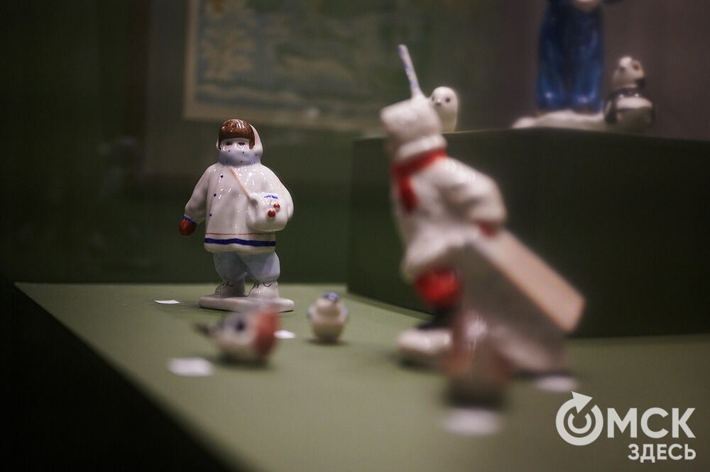 В музее имени М. А. Врубеля открылась выставка, вдохновлённая заснеженной красотой и предчувствием чуда. Фото: Илья Петров