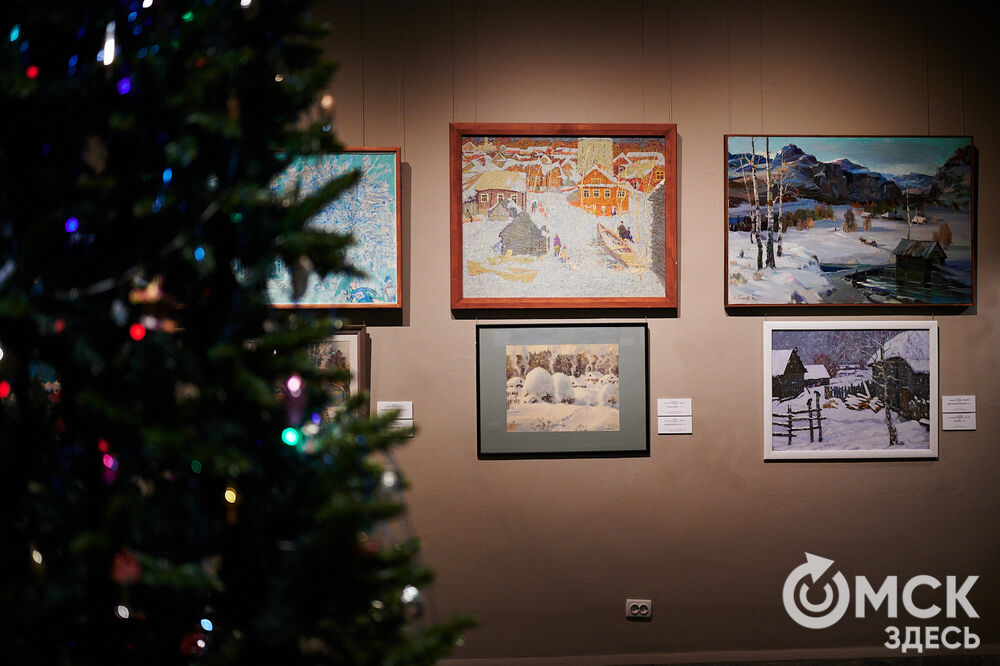 В музее имени М. А. Врубеля открылась выставка, вдохновлённая заснеженной красотой и предчувствием чуда. Фото: Илья Петров