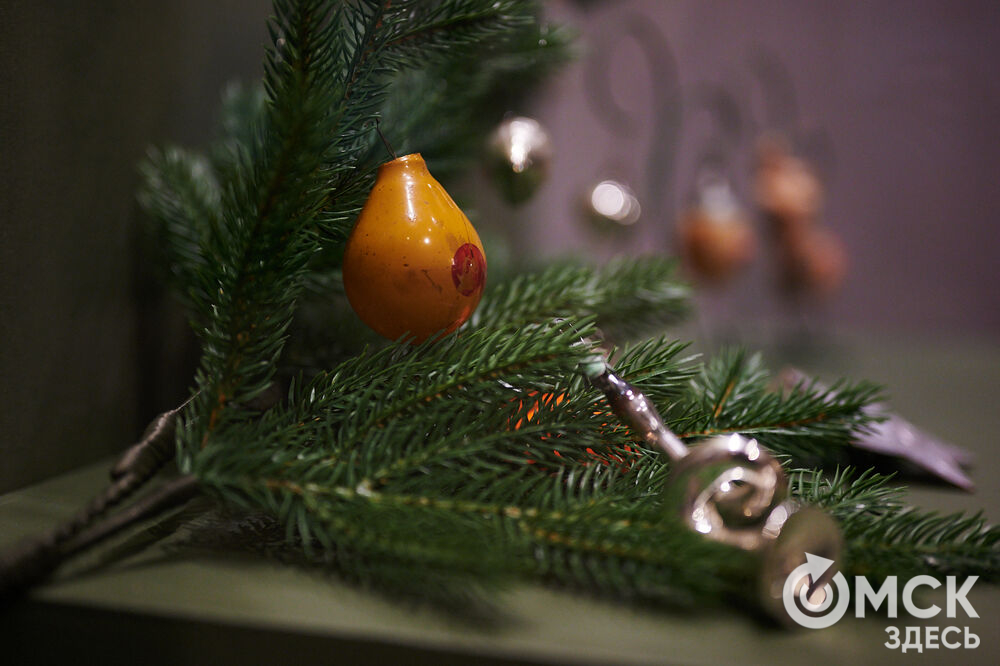 В музее имени М. А. Врубеля открылась выставка, вдохновлённая заснеженной красотой и предчувствием чуда. Фото: Илья Петров