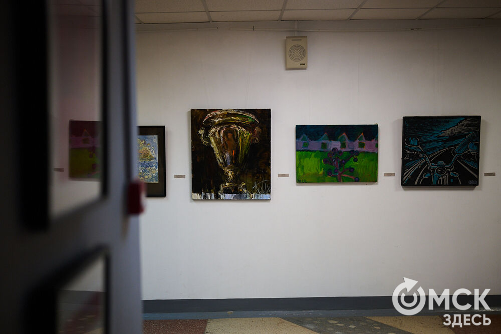 В Омской Арт-резиденции открылась выставка "След" (16+). Фото: Илья Петров