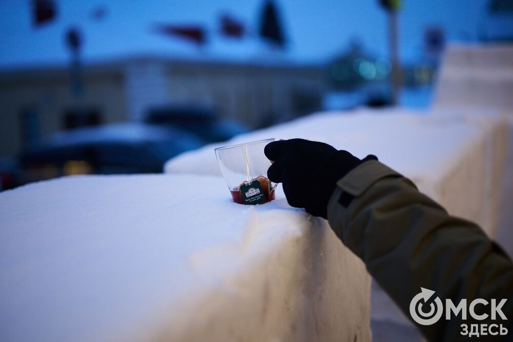 Арт-объект в виде экзистенциального вопроса появился у музея "Искусство Омска". Подробнее здесь. Фото: Илья Петров