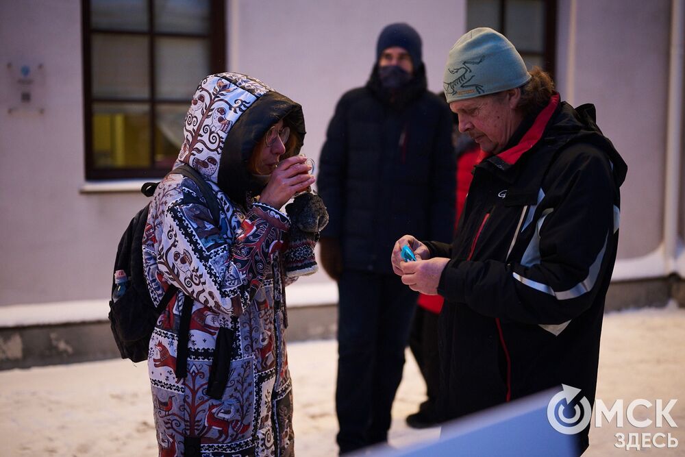 Арт-объект в виде экзистенциального вопроса появился у музея "Искусство Омска". Подробнее здесь. Фото: Илья Петров