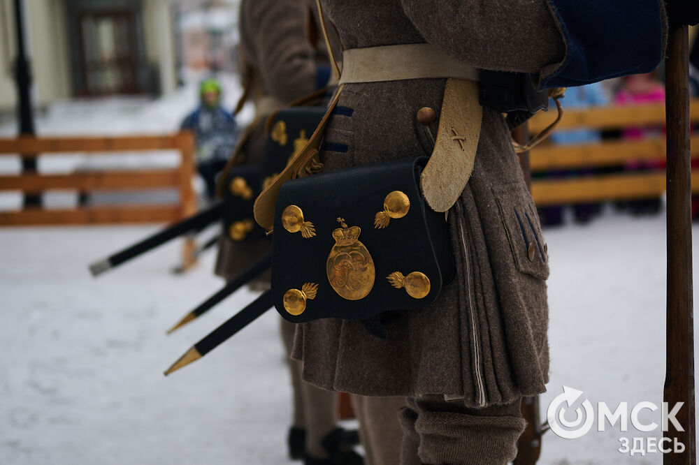 Исторический фестиваль рассказал о пушках, каше и военной моде трёхсотлетней давности. Фото: Илья Петров