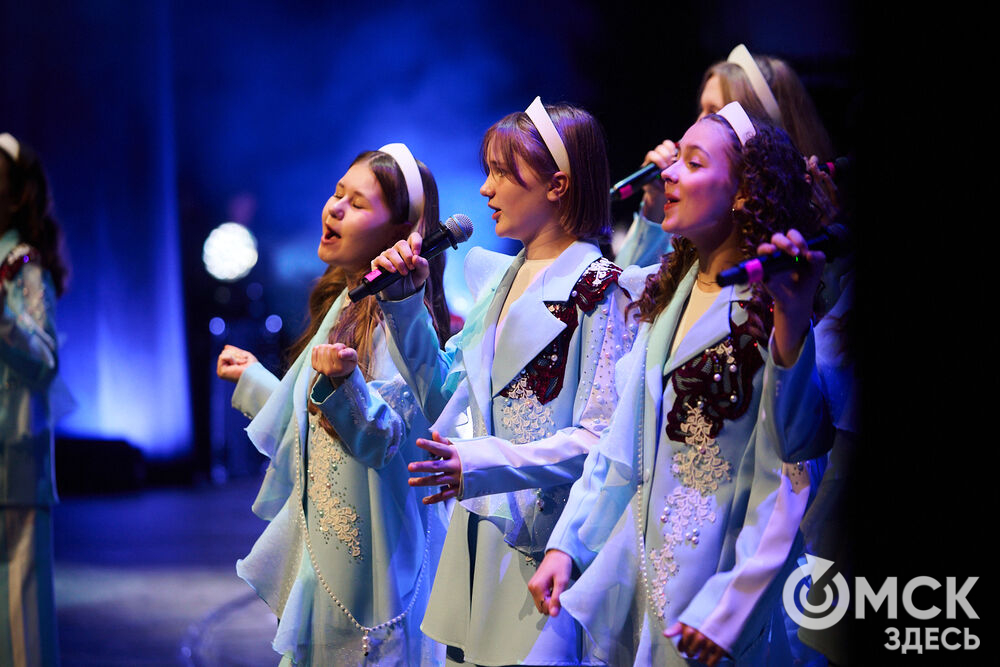 В Омском государственном музыкальном театре состоялся юбилейный концерт Детской школы искусств №6 им. Е.Ф. Светланова. Фото: Илья Петров