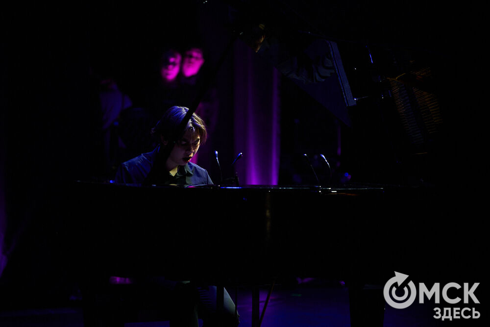 В Омском государственном музыкальном театре состоялся юбилейный концерт Детской школы искусств №6 им. Е.Ф. Светланова. Фото: Илья Петров