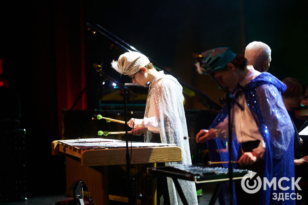 В Омском государственном музыкальном театре состоялся юбилейный концерт Детской школы искусств №6 им. Е.Ф. Светланова. Фото: Илья Петров