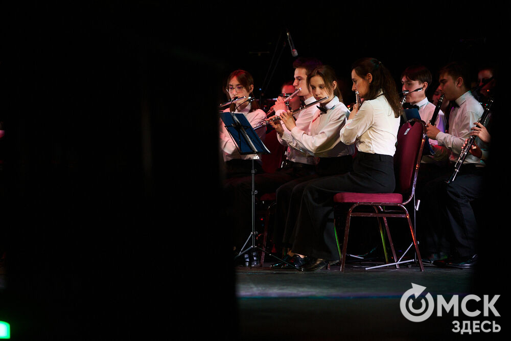 В Омском государственном музыкальном театре состоялся юбилейный концерт Детской школы искусств №6 им. Е.Ф. Светланова. Фото: Илья Петров
