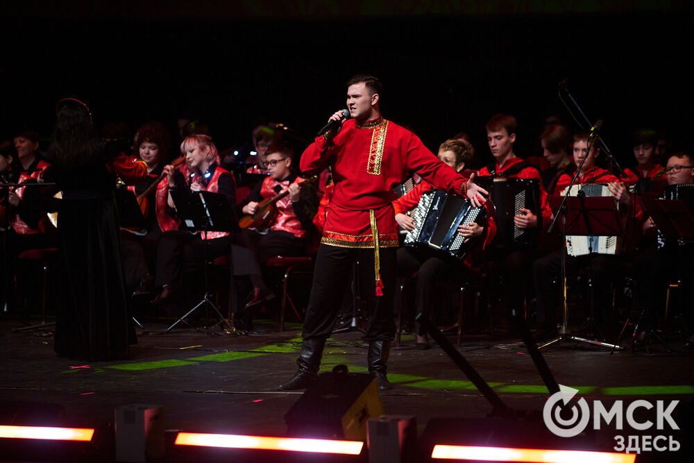 В Омском государственном музыкальном театре состоялся юбилейный концерт Детской школы искусств №6 им. Е.Ф. Светланова. Фото: Илья Петров