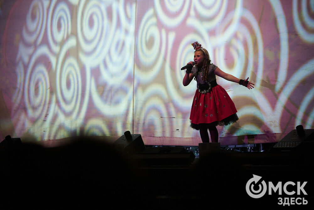 В Омском государственном музыкальном театре состоялся юбилейный концерт Детской школы искусств №6 им. Е.Ф. Светланова. Фото: Илья Петров
