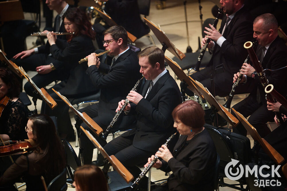 Концерт с участием членов жюри и Омского симфонического оркестра дал старт III Межрегиональному открытому конкурсу исполнителей на струнно-смычковых инструментах имени Вильгельма Шпета. Фото: Илья Петров