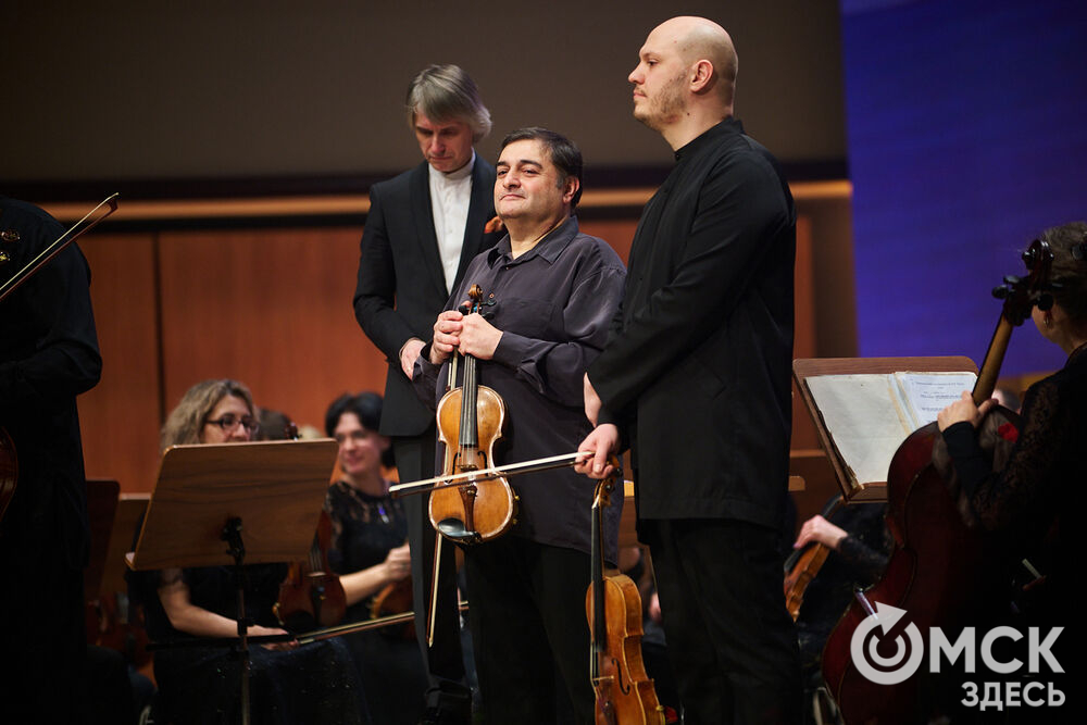Концерт с участием членов жюри и Омского симфонического оркестра дал старт III Межрегиональному открытому конкурсу исполнителей на струнно-смычковых инструментах имени Вильгельма Шпета. Фото: Илья Петров