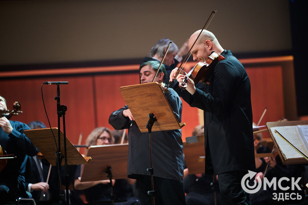 Концерт с участием членов жюри и Омского симфонического оркестра дал старт III Межрегиональному открытому конкурсу исполнителей на струнно-смычковых инструментах имени Вильгельма Шпета. Фото: Илья Петров