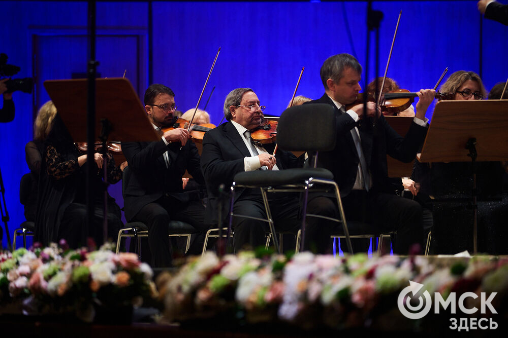 Концерт с участием членов жюри и Омского симфонического оркестра дал старт III Межрегиональному открытому конкурсу исполнителей на струнно-смычковых инструментах имени Вильгельма Шпета. Фото: Илья Петров