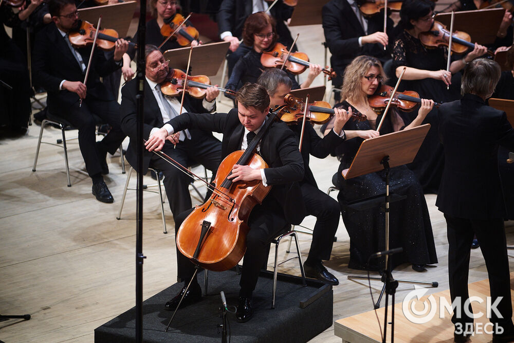 Концерт с участием членов жюри и Омского симфонического оркестра дал старт III Межрегиональному открытому конкурсу исполнителей на струнно-смычковых инструментах имени Вильгельма Шпета. Фото: Илья Петров