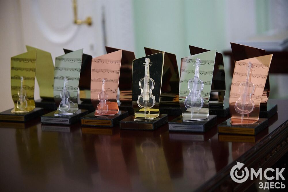 В Органном зале прошло награждение лауреатов III Межрегионального открытого конкурса исполнителей на струнно-смычковых инструментах имени В. Я. Шпета в 1-й и 2-й возрастных группах. Фото: Илья Петров