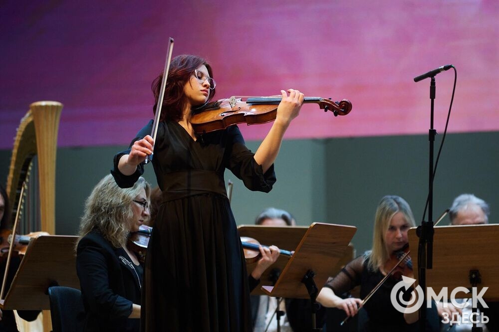 Состоялись решающие прослушивания финального третьего тура , по итогам которых определятся победители III Межрегионального открытого конкурса исполнителей на струнно-смычковых инструментах имени В. Я. Шпета. Фото: Илья Петров