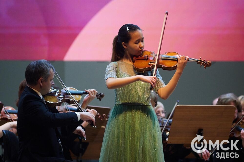 Состоялись решающие прослушивания финального третьего тура , по итогам которых определятся победители III Межрегионального открытого конкурса исполнителей на струнно-смычковых инструментах имени В. Я. Шпета. Фото: Илья Петров