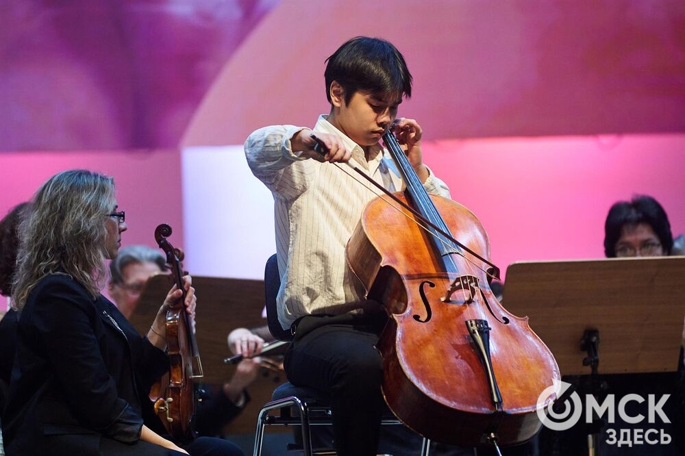 Состоялись решающие прослушивания финального третьего тура , по итогам которых определятся победители III Межрегионального открытого конкурса исполнителей на струнно-смычковых инструментах имени В. Я. Шпета. Фото: Илья Петров