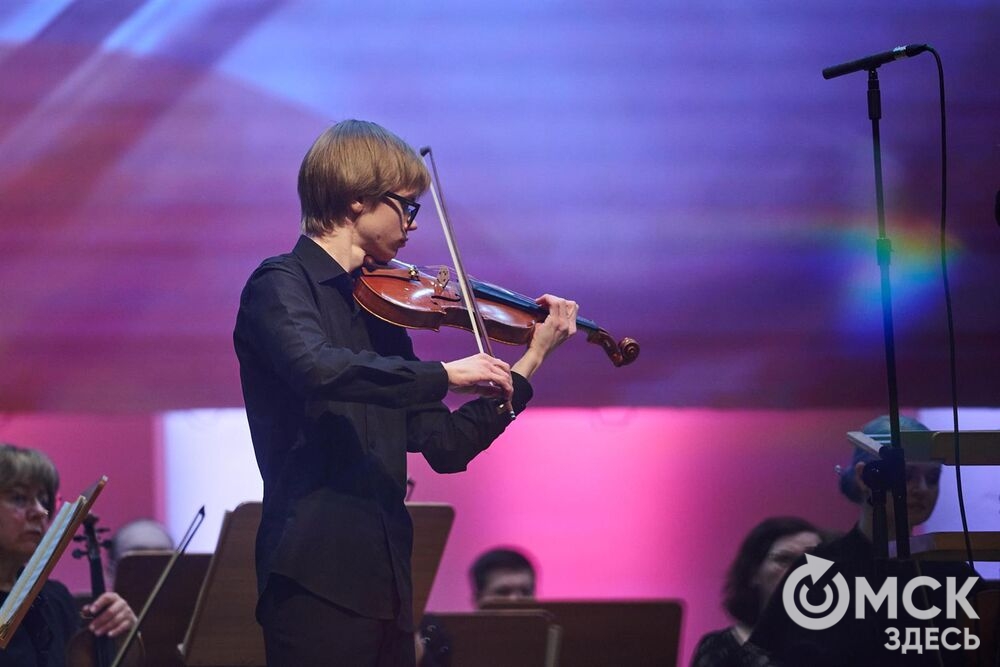 Состоялись решающие прослушивания финального третьего тура , по итогам которых определятся победители III Межрегионального открытого конкурса исполнителей на струнно-смычковых инструментах имени В. Я. Шпета. Фото: Илья Петров