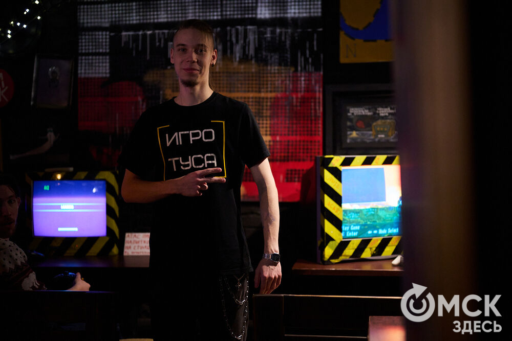 Этот сорт времяпрепровождения не про эскапизм и залипание в экран, а, наоборот, про общение, пусть и с геймпадом в руках. Фото: Илья Петров