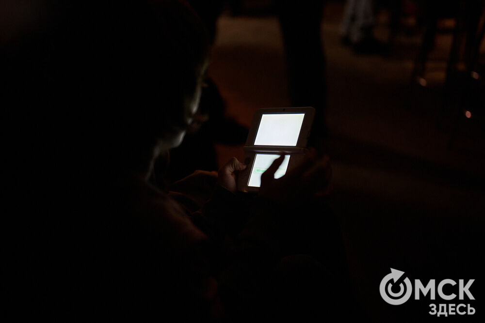 Этот сорт времяпрепровождения не про эскапизм и залипание в экран, а, наоборот, про общение, пусть и с геймпадом в руках. Фото: Илья Петров