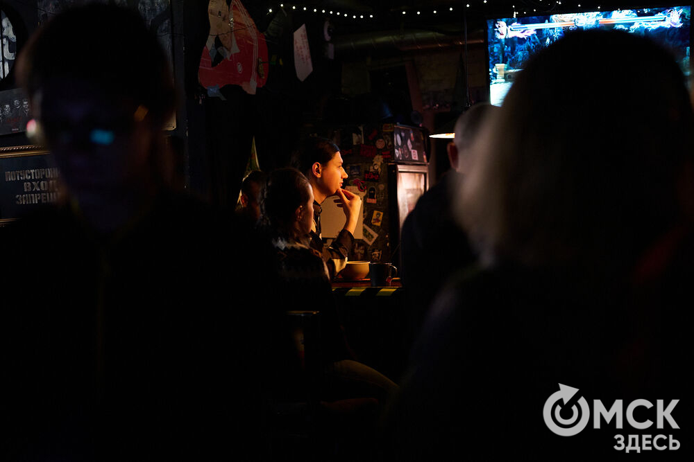 Этот сорт времяпрепровождения не про эскапизм и залипание в экран, а, наоборот, про общение, пусть и с геймпадом в руках. Фото: Илья Петров