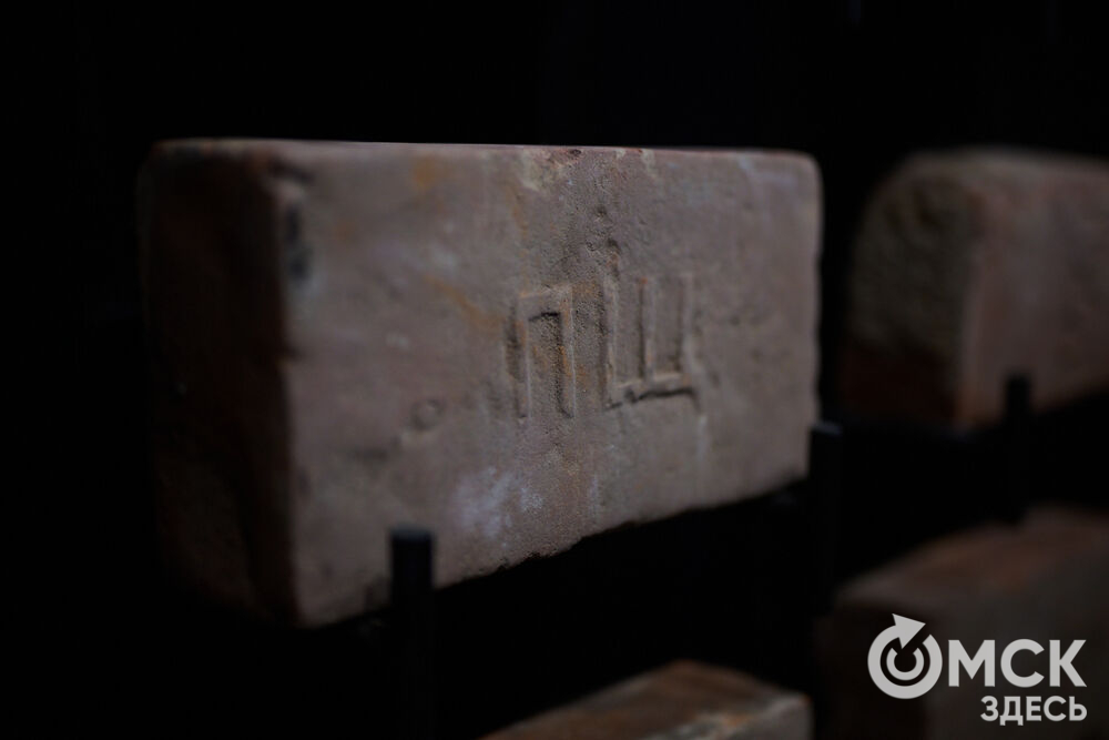 В Омской крепости состоялось открытие нового выставочного пространства под названием "Кирпич Достоевского". Фото: Илья Петров