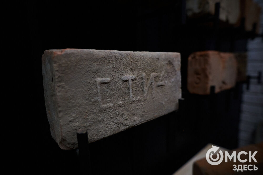 В Омской крепости состоялось открытие нового выставочного пространства под названием "Кирпич Достоевского". Фото: Илья Петров