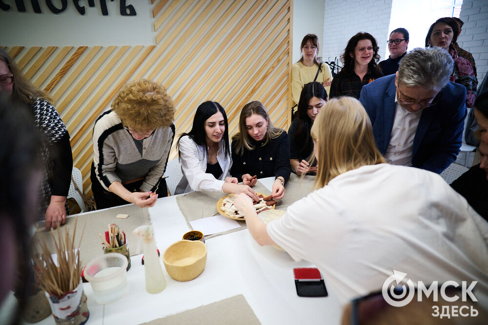 В Омской крепости состоялось открытие нового выставочного пространства под названием "Кирпич Достоевского". Фото: Илья Петров