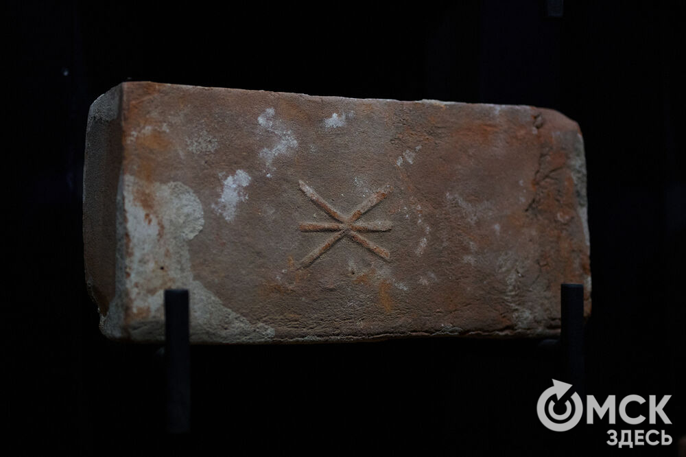 В Омской крепости состоялось открытие нового выставочного пространства под названием "Кирпич Достоевского". Фото: Илья Петров