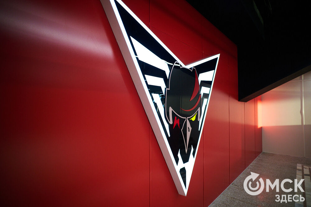 "Омские крылья" одержали победу над "Челметом" в домашнем матче на обновлённом СКК. Фото: Илья Петров