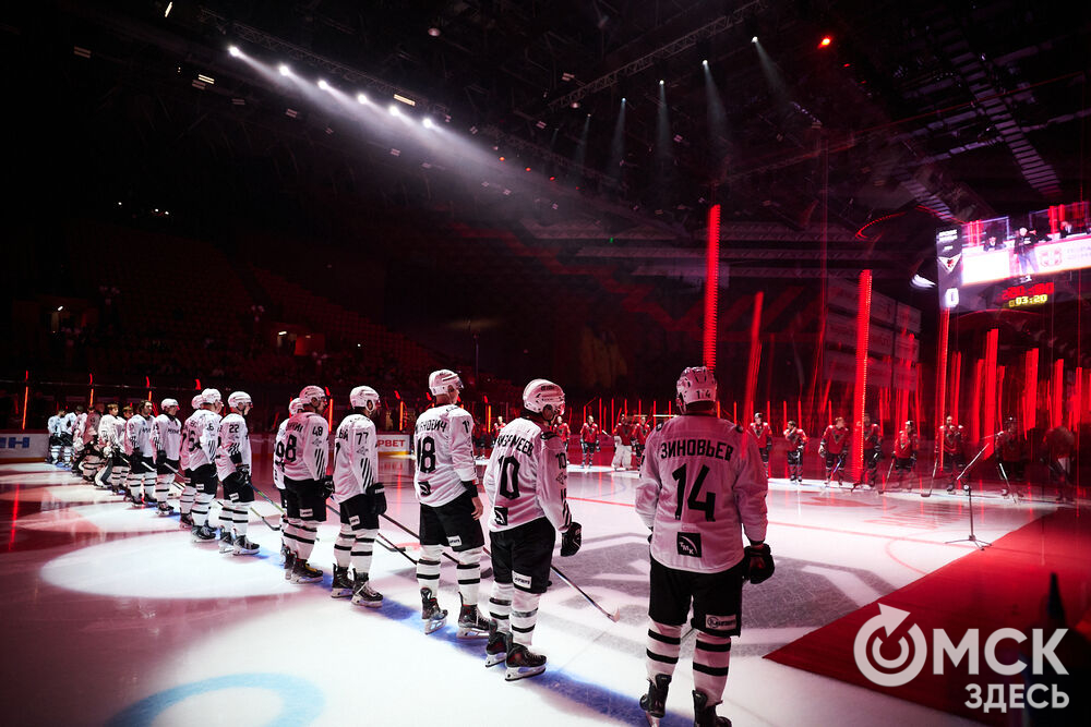 "Омские крылья" одержали победу над "Челметом" в домашнем матче на обновлённом СКК. Фото: Илья Петров