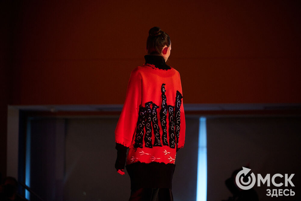 Сказки на подиуме. Конкурс дизайна костюма. Фото: Илья Петров