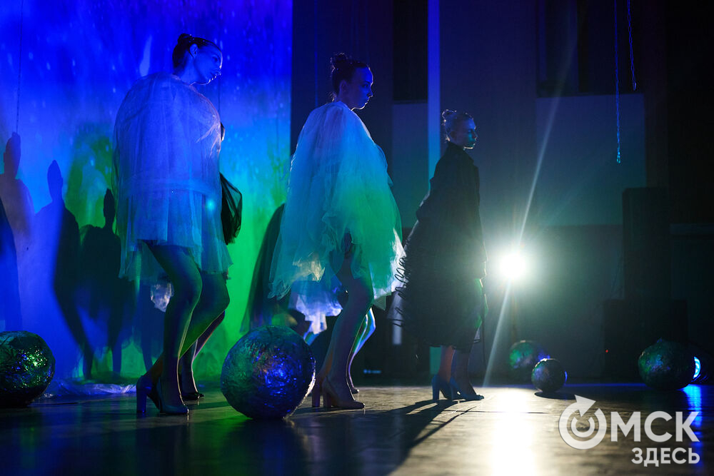 Сказки на подиуме. Конкурс дизайна костюма. Фото: Илья Петров